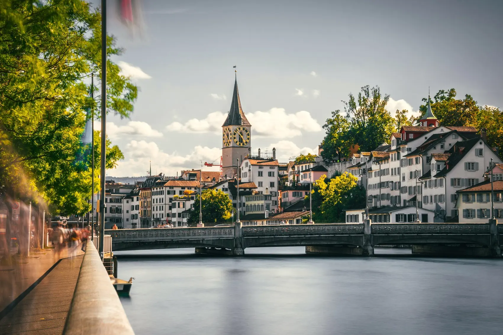 Zürcher Altstadt an der Limmat